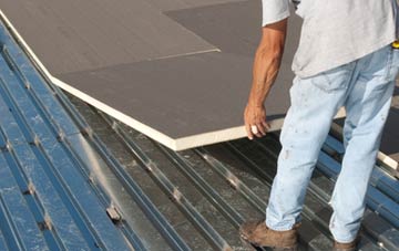 benefits of insulating Rhosdylluan flat roofing